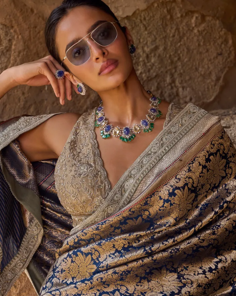 Maris Moon Sari Set