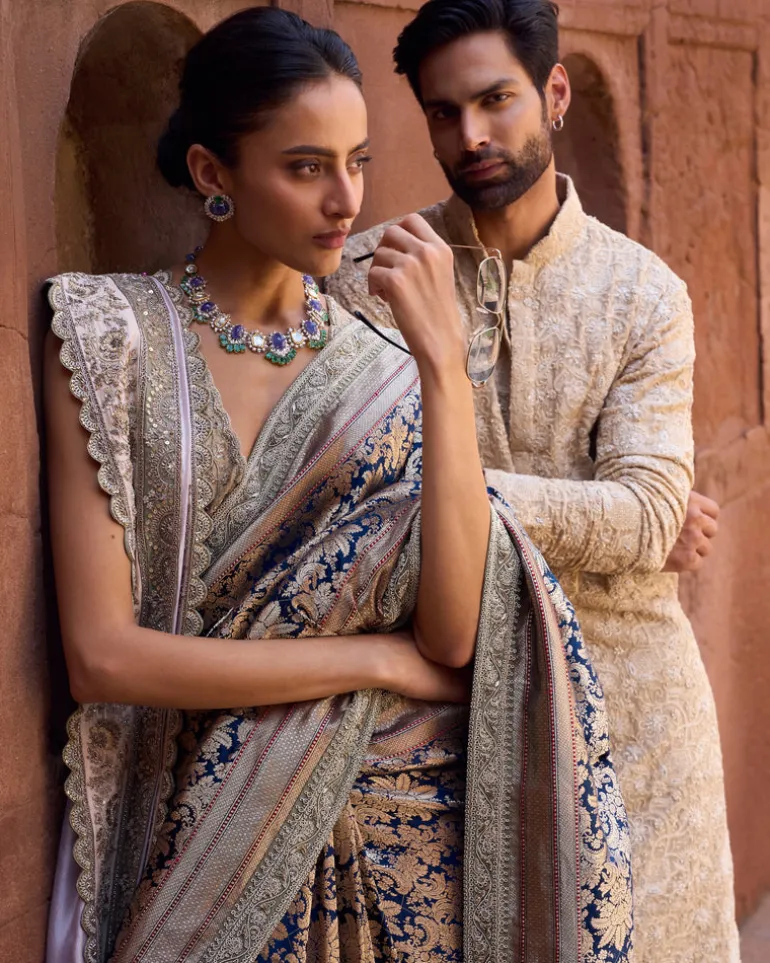 Maris Moon Sari Set
