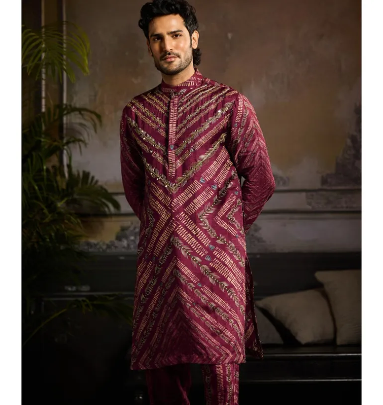 Maroon Chevron Print & Gold Highlighted Kurta Paired With Printed Pants