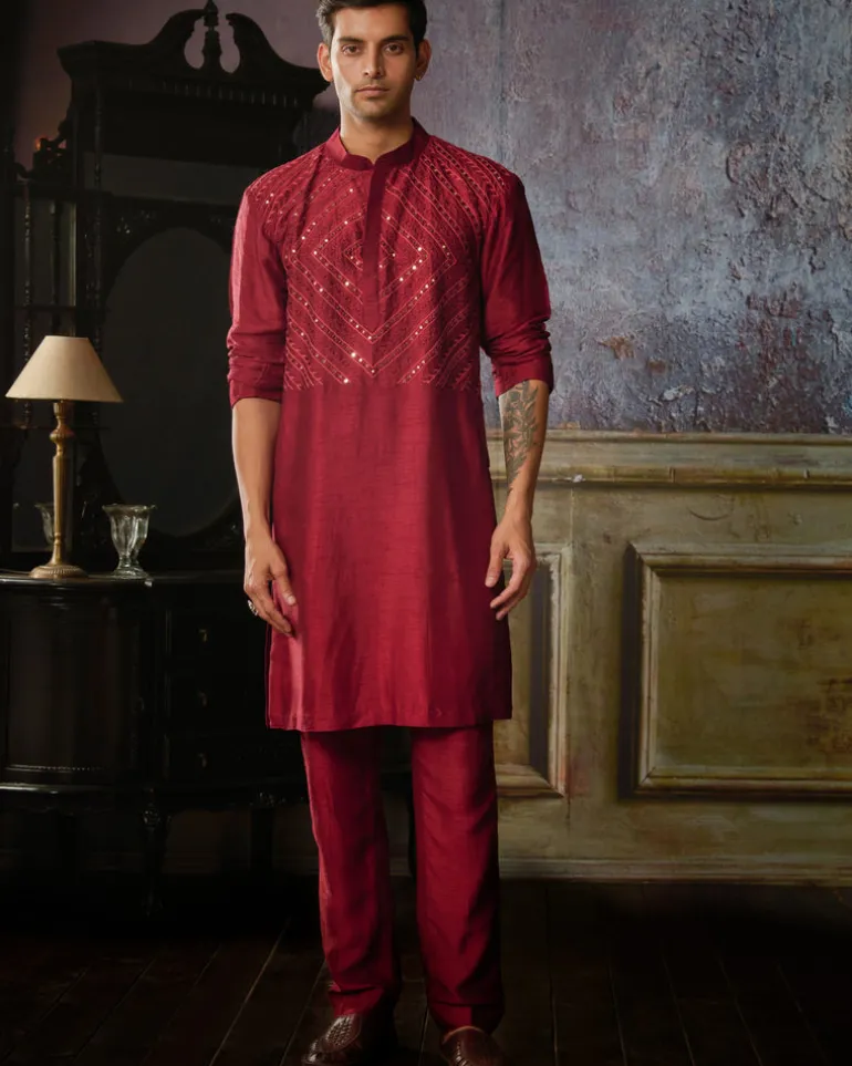 Maroon Thread And Mirror Embroidered Kurta With Maroon Pants
