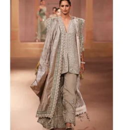 Mitali Gota Kurta Set