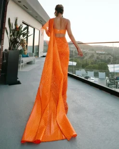 Mumtaz Mehendi Sari