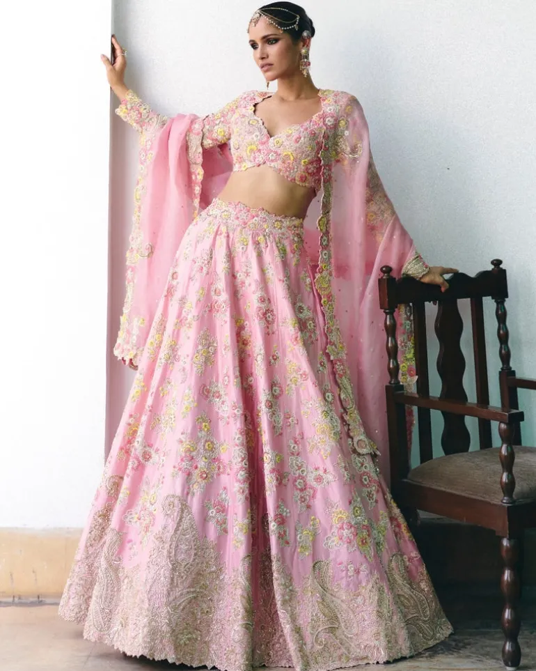 Muna Lehenga Set