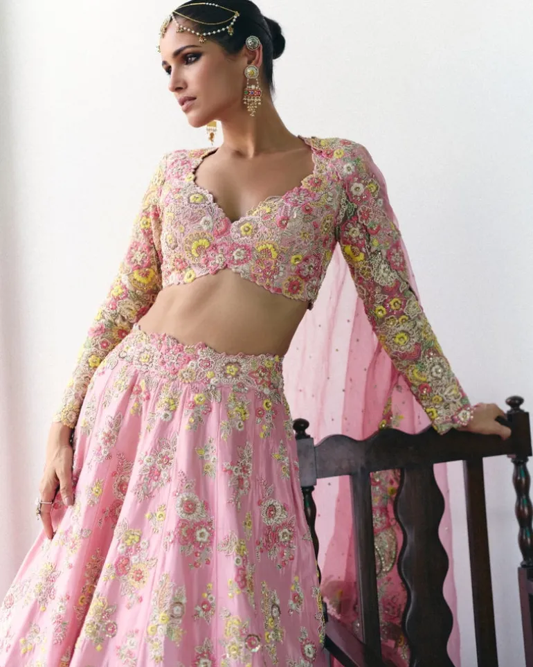 Muna Lehenga Set