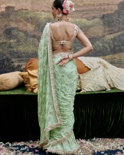 Naayaab Sari Set