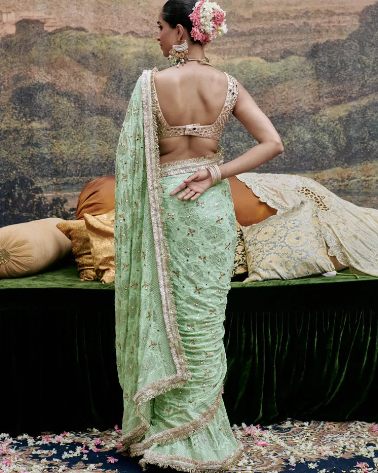 Naayaab Sari Set