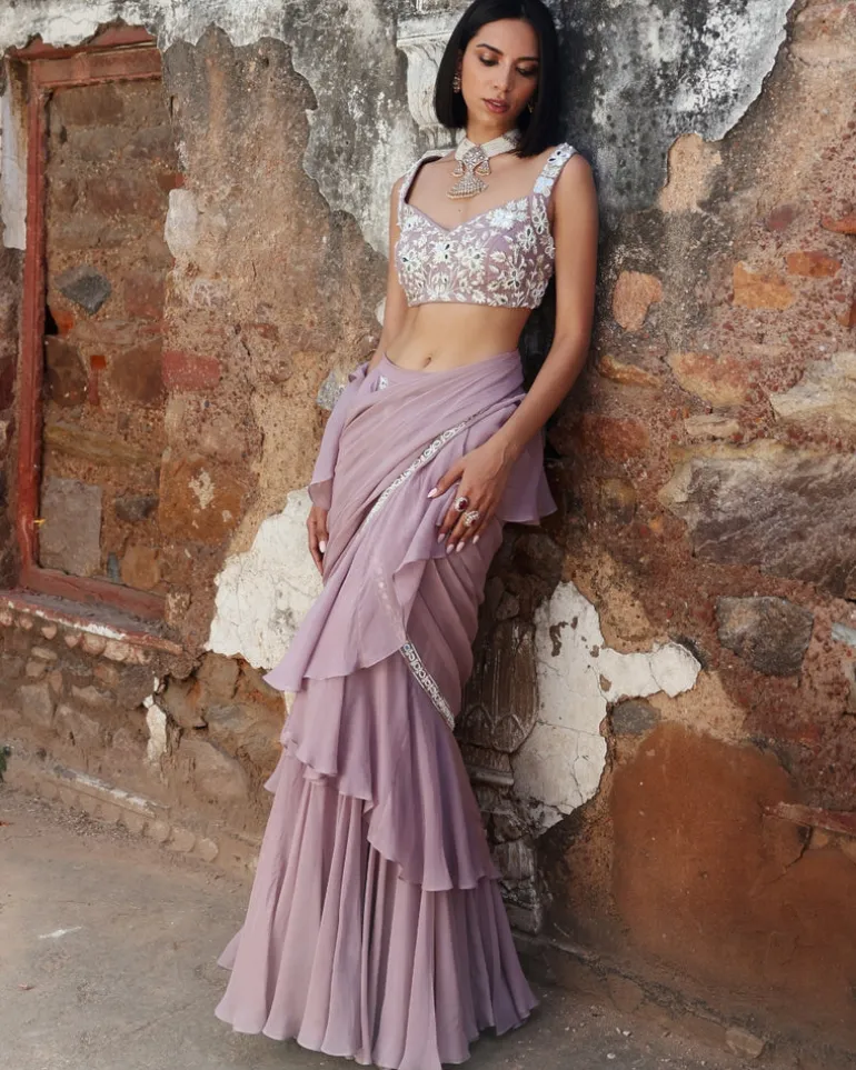 Niharika Sari Set