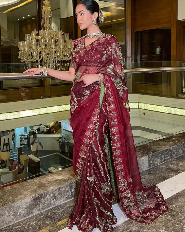 Noor Sari Set