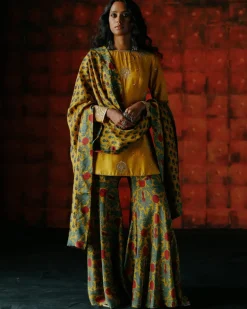 Nour Amber Kurta Set
