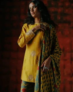 Nour Amber Kurta Set