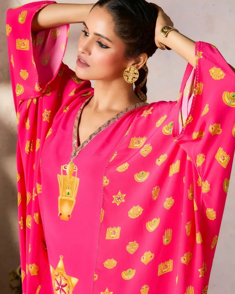 Pink Trinkets Kaftan