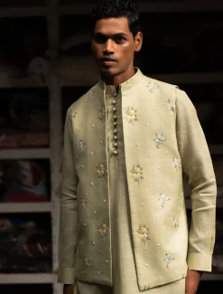 Raag Open Bandi With Matching Kurta Pajama Set