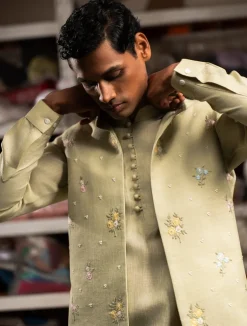 Raag Open Bandi With Matching Kurta Pajama Set