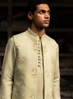 Raag Open Bandi With Matching Kurta Pajama Set