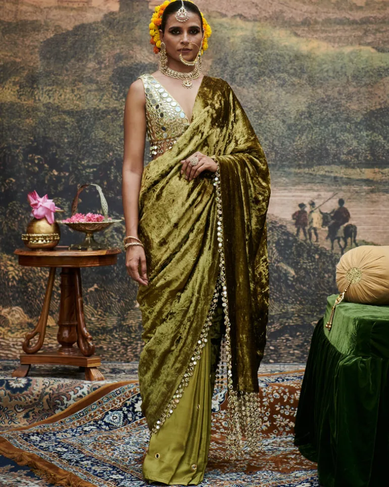 Rang-e-Mehfil Sari Set