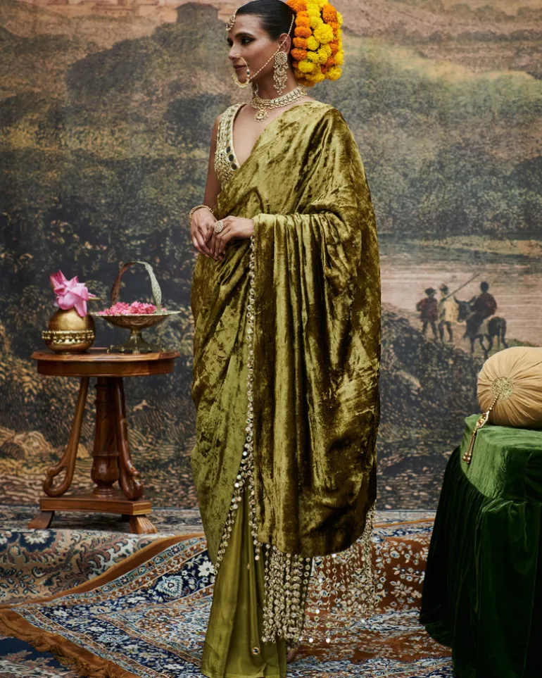 Rang-e-Mehfil Sari Set
