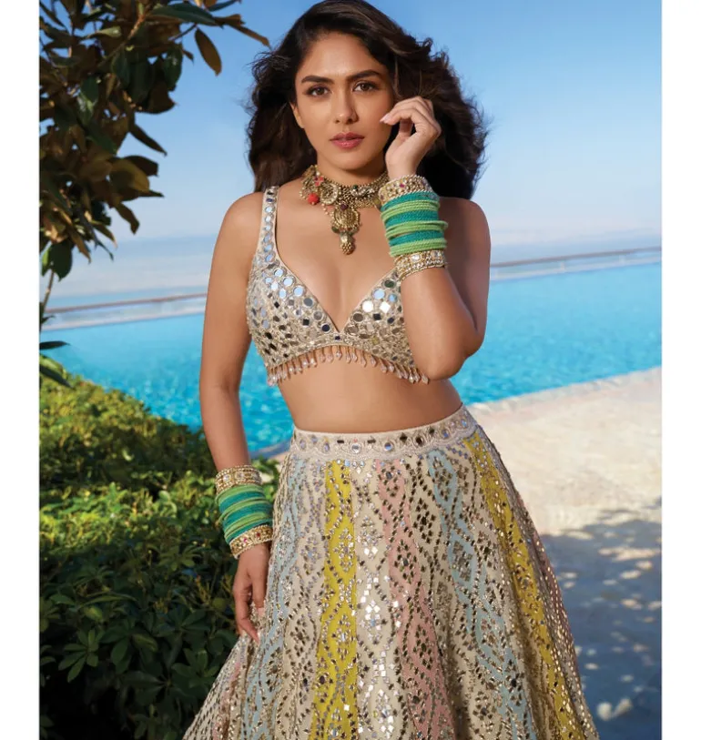 Ranjeeta Lehenga set