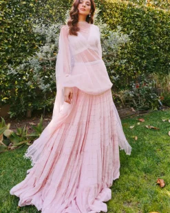 Roseus Lehenga