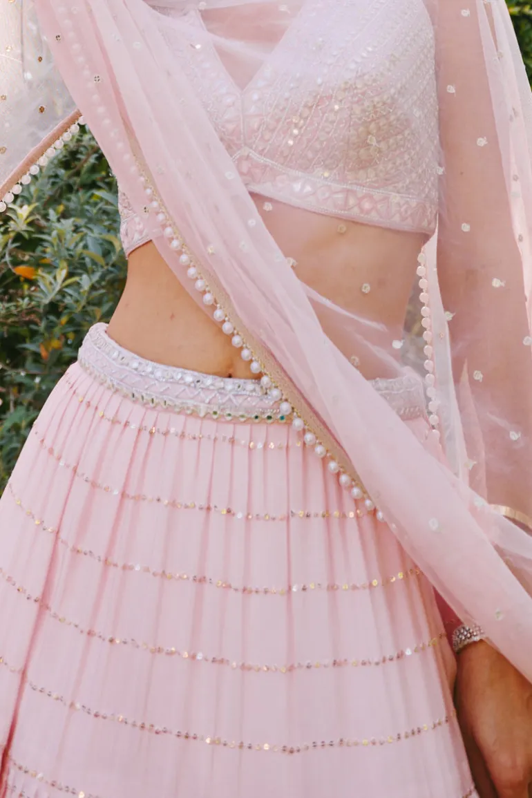 Roseus Lehenga