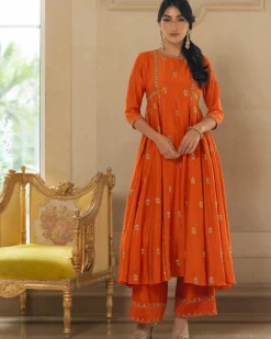 Rust Butti Embroidered Kurta Set