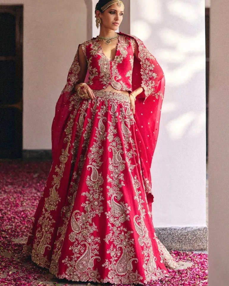 Saahat Lehenga Set