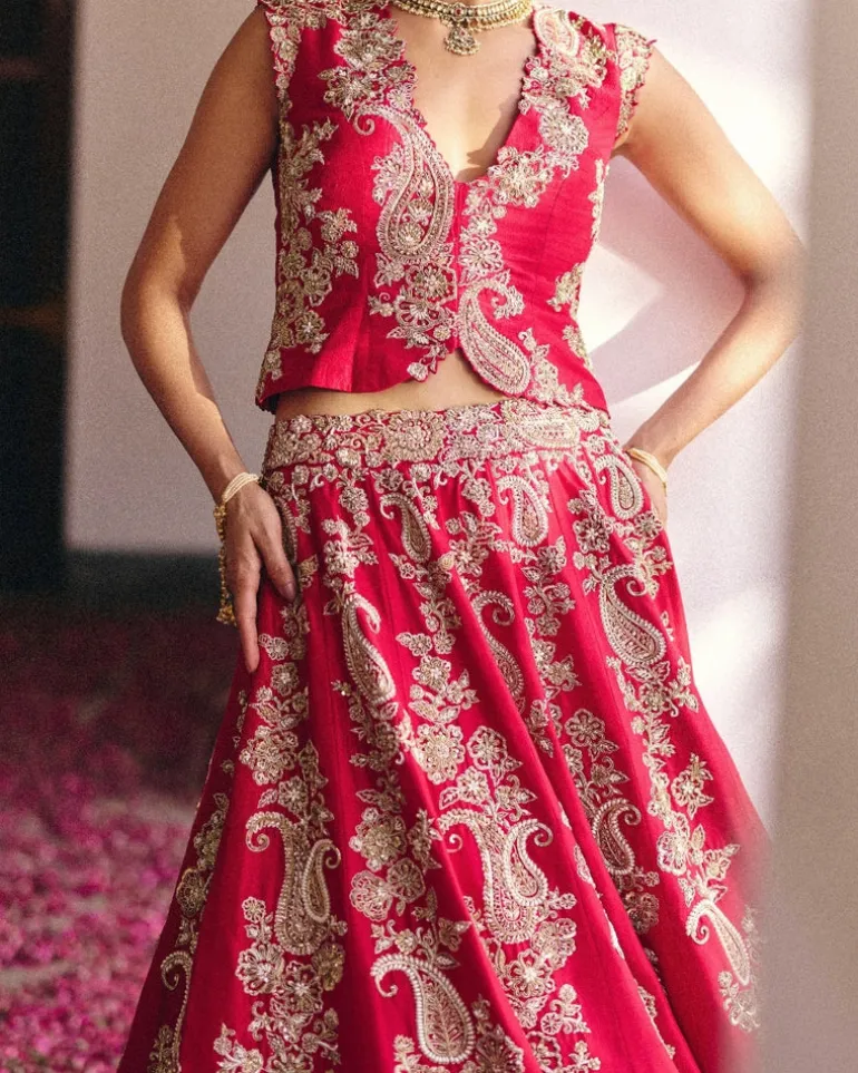 Saahat Lehenga Set