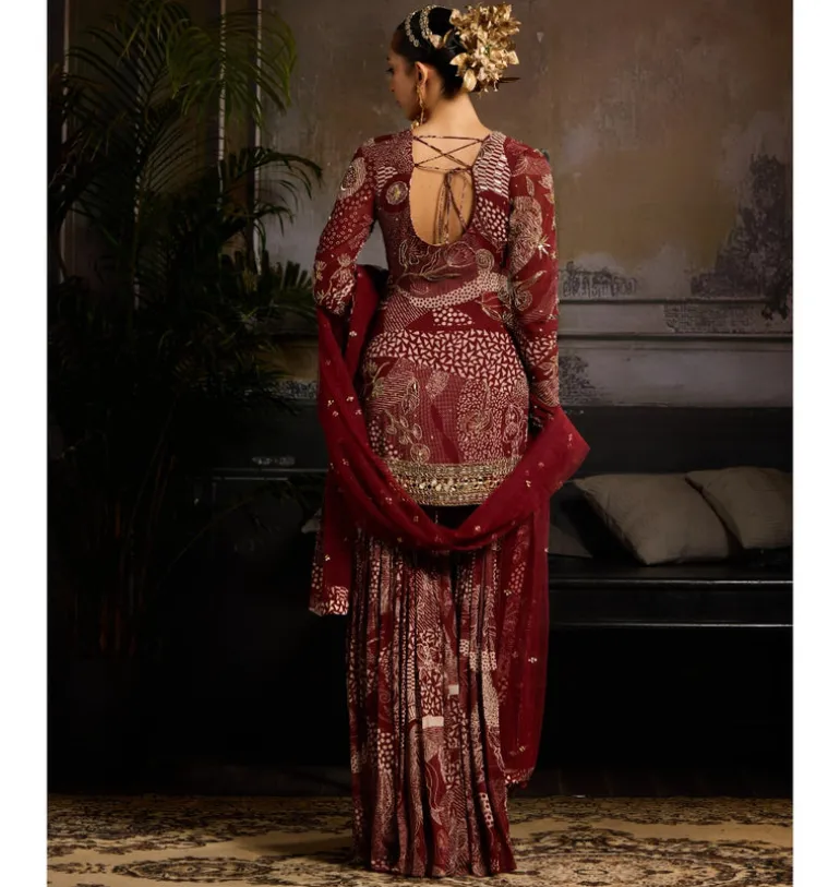 Scarlet Whisper Kurti Set