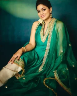 Shamita Dhoti Set