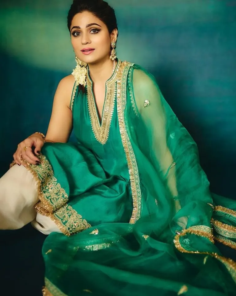 Shamita Dhoti Set