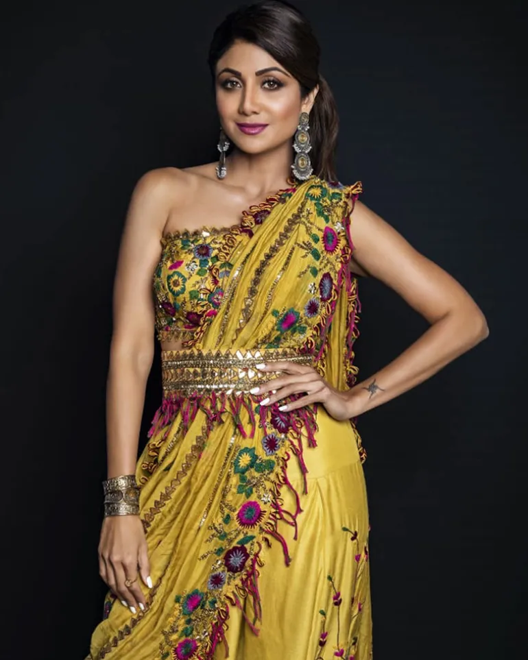 Shilpa Outfit