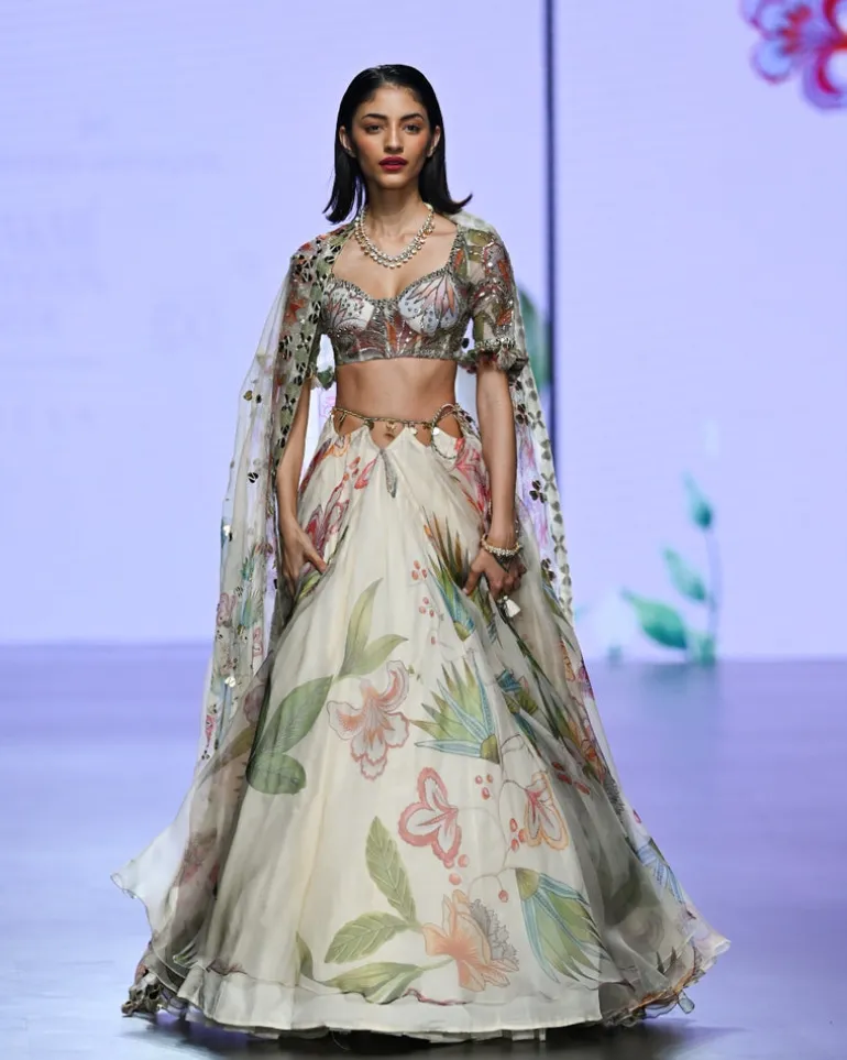 Shimona Lehenga Set