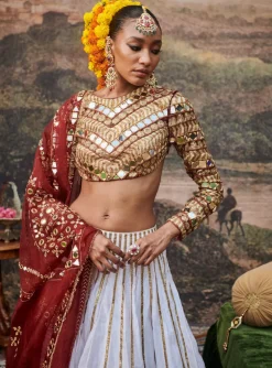 Surkh Lehenga Set