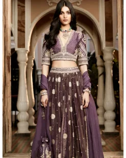 The Burnt Lavender Kashi Lehenga Set