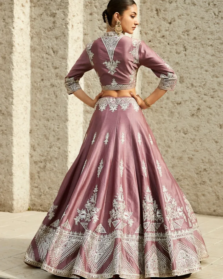 The Global Indian Lehenga Set