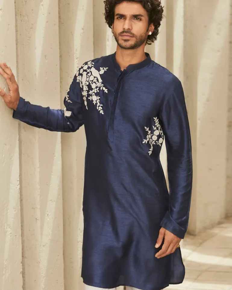 The Heritage Noir Kurta Set