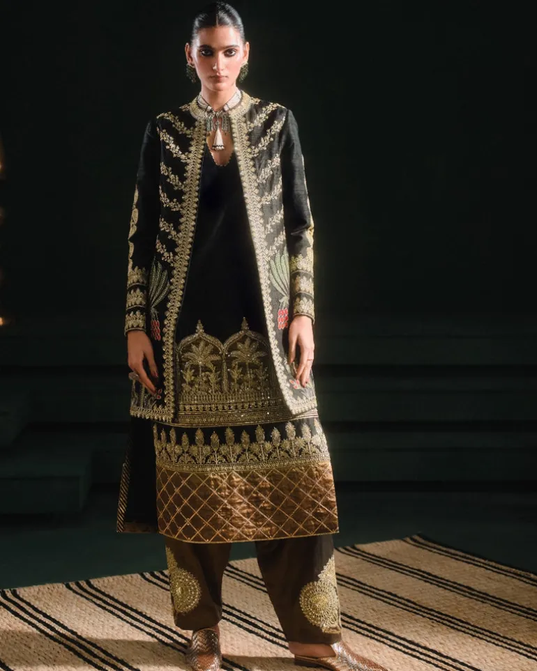 The Kala Khatta Salwar Set