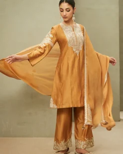 The Neo-Classic Kurta Set