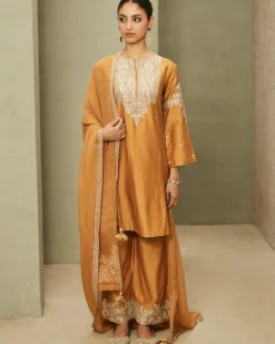 The Neo-Classic Kurta Set