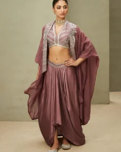 The New-India Cape Set