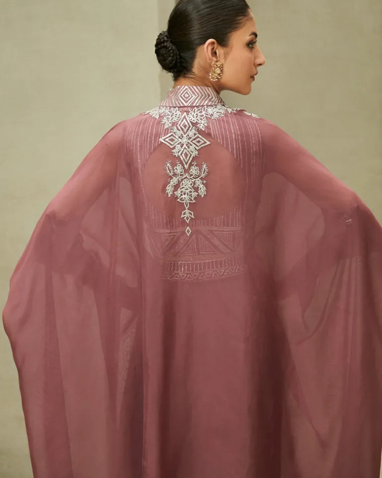 The New-India Cape Set