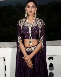 The Plum Nawabi Cape Set