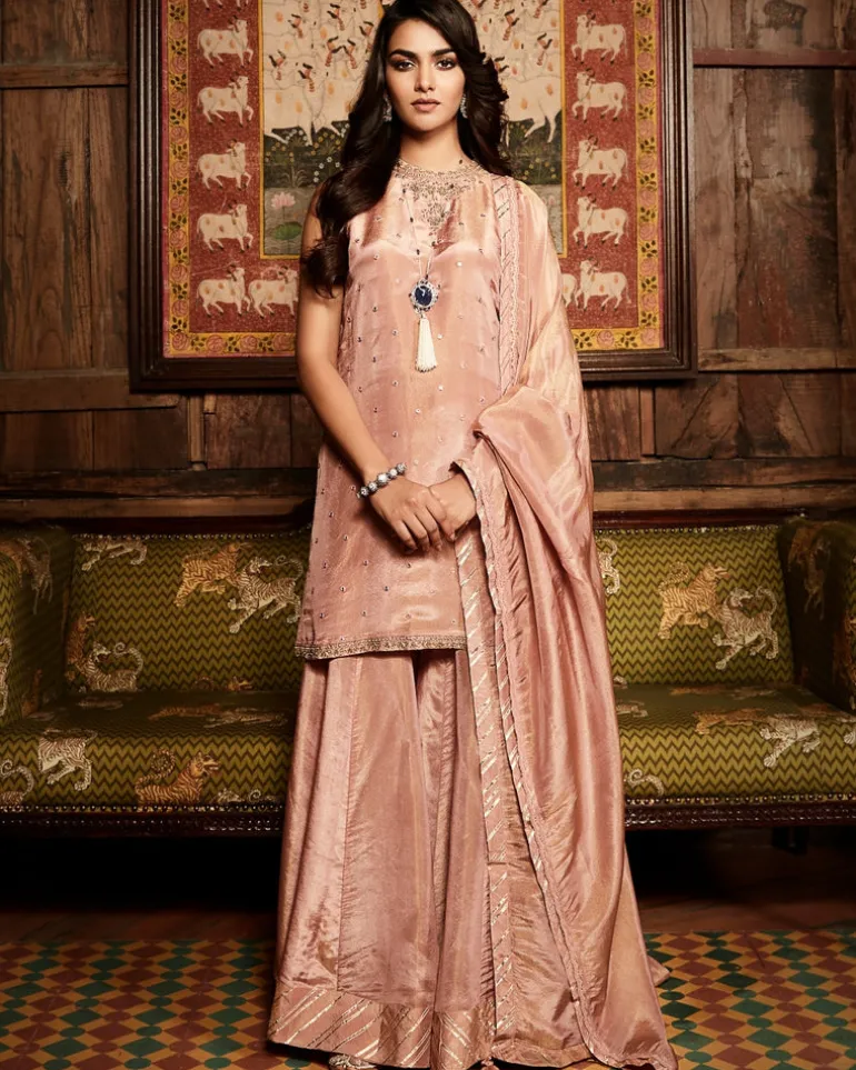 The Rose Tissue Paaro Sharara