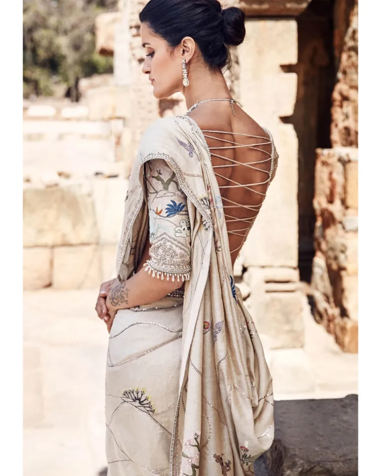 The Shikargah Sari Set