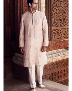 The Sona Patti Gulabi Linen Kurta Set