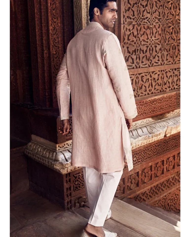 The Sona Patti Gulabi Linen Kurta Set
