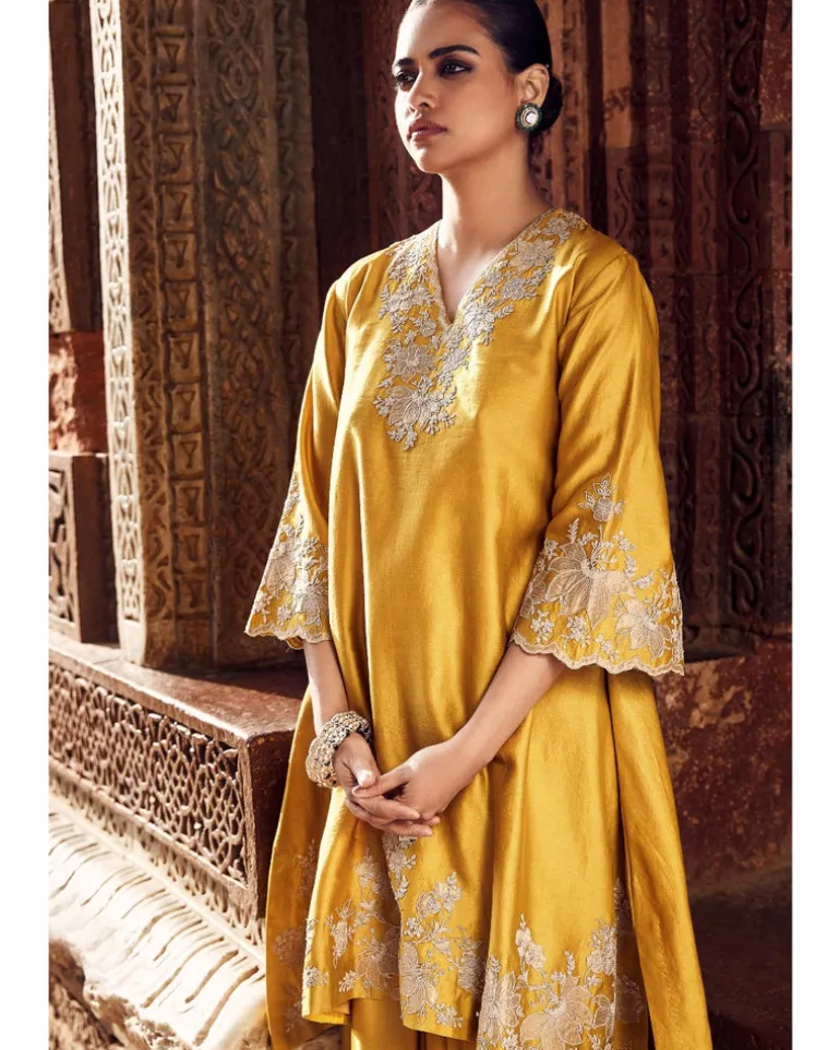 The Sona Patti Hukum Kurta With A Drape Skirt