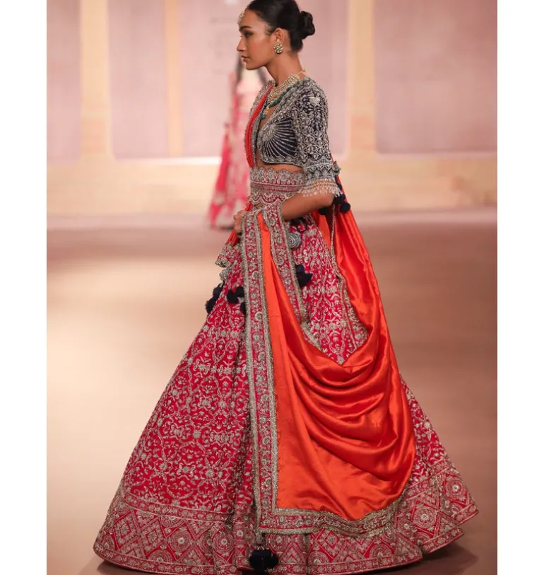 Vasundhara Lehenga Set