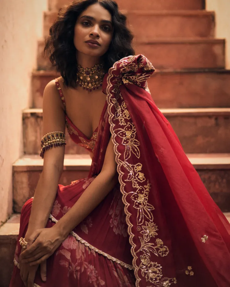 Vintage Floral Printed Chiffon Pre-Draped Sari Set