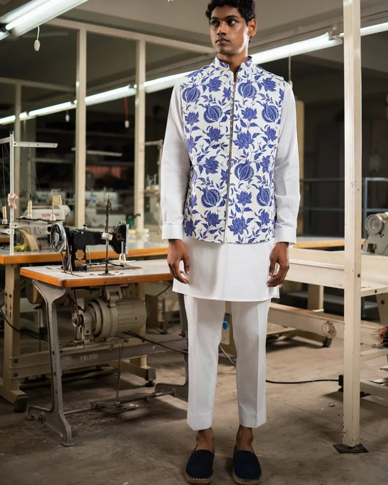 White Anaar Open Bandi With Matching Kurta Pajama Set