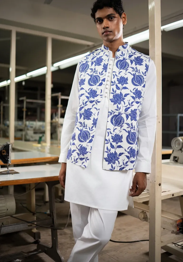 White Anaar Open Bandi With Matching Kurta Pajama Set